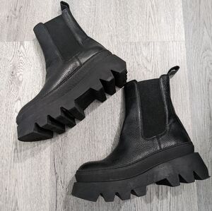 L'intervalle Wolfe Boots Black Platform Leather Chelsea Size 40 (10) Goth